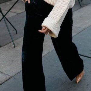 Loft Black Velour Pull on Pants Size M NWT